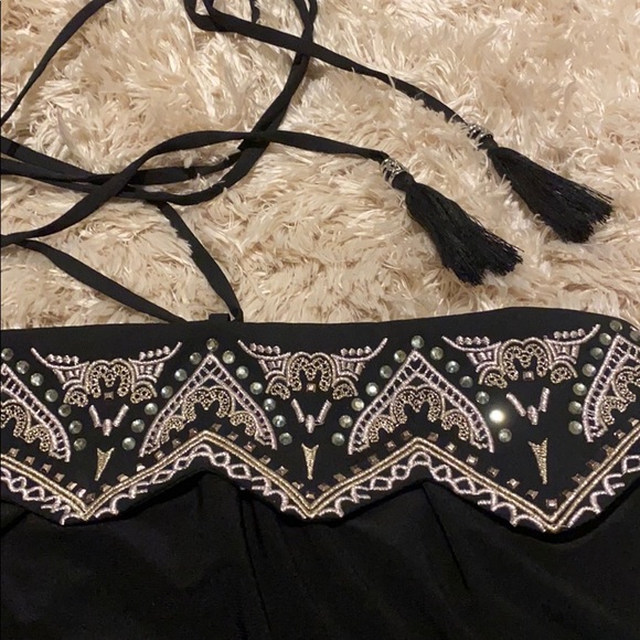 WHBM tiered halter top - Picture 2 of 3